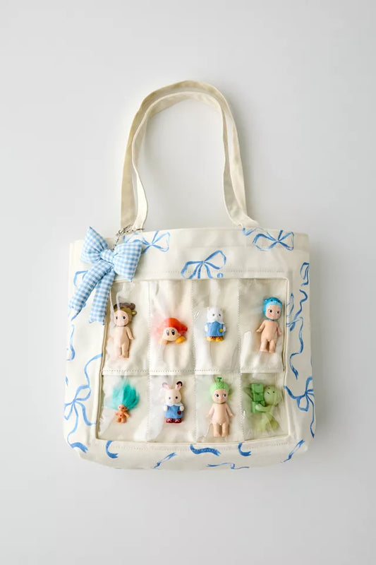 Figurine tote bag